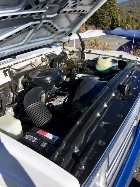 1987 White Chevrolet C/K Pickup 2500 Standard Cab Pickup