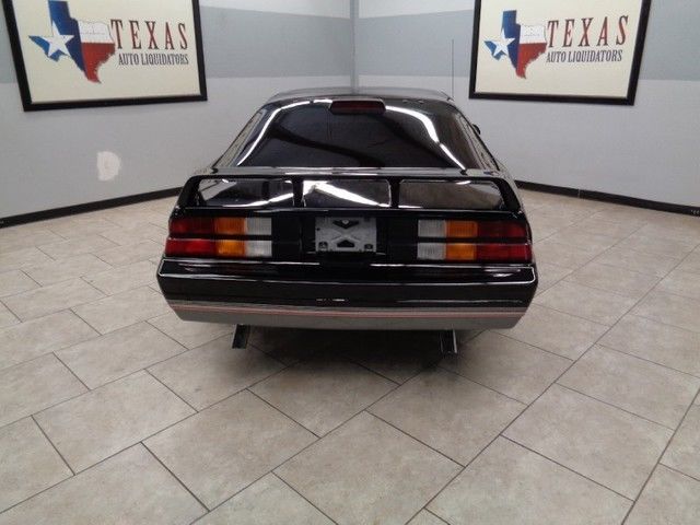 1987 Black Chevrolet Camaro