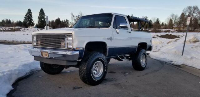 1987 White Chevrolet Blazer Convertible
