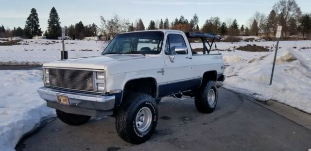 1987 White Chevrolet Blazer Convertible