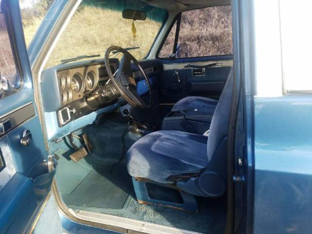 1987 Blue Chevrolet Blazer SUV