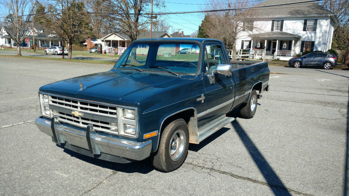 1987 Blue Chevrolet C-10 Standard Cab Pickup