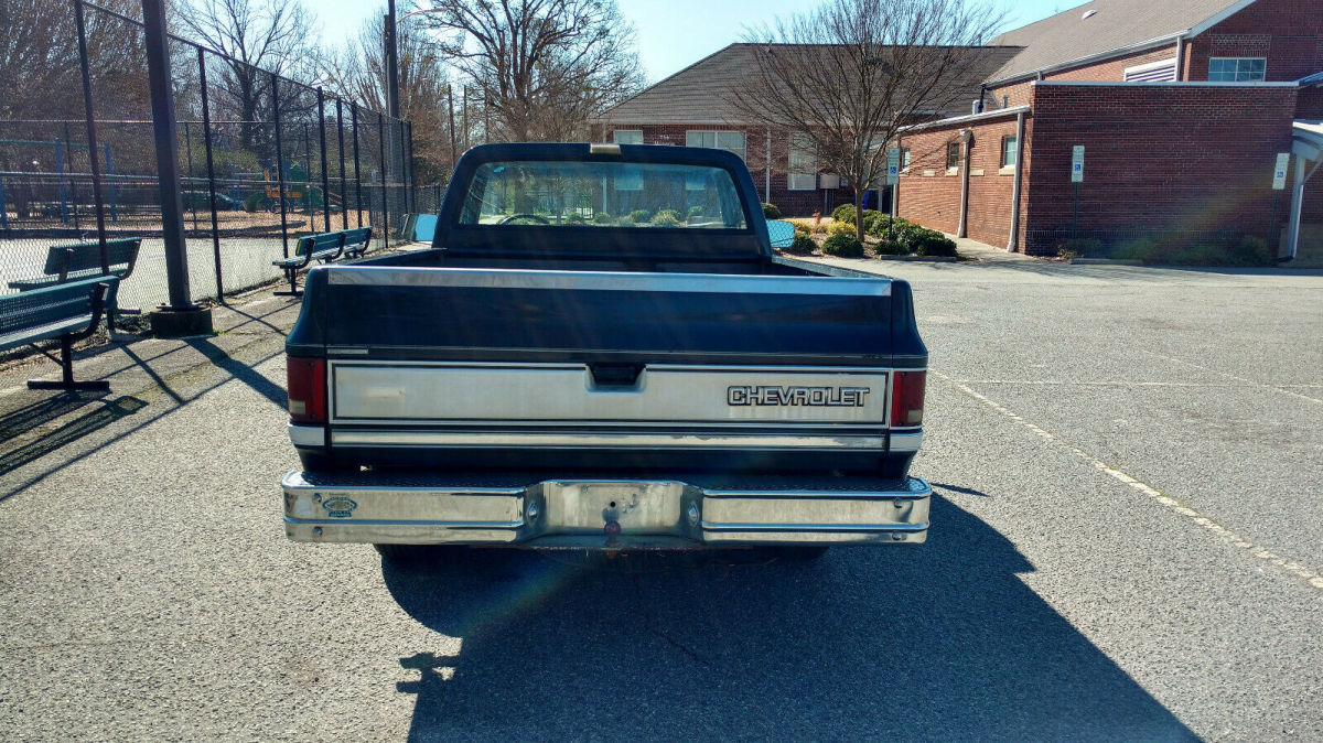 1987 Blue Chevrolet C-10 Standard Cab Pickup