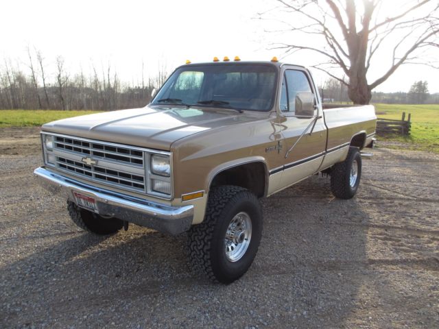 1987 Chevrolet C/K Pickup 3500 Standard Cab Pickup