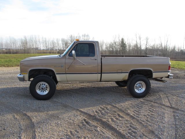 1987 Chevrolet C/K Pickup 3500 Standard Cab Pickup