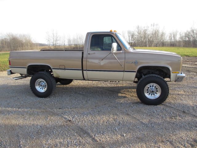 1987 Chevrolet C/K Pickup 3500 Standard Cab Pickup