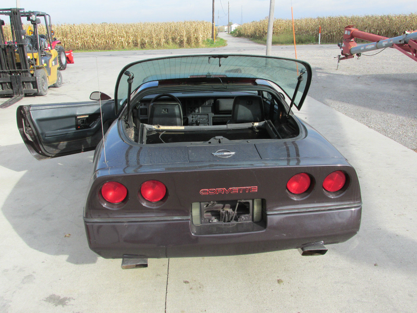 1987 Silver Chevrolet Corvette Coupe