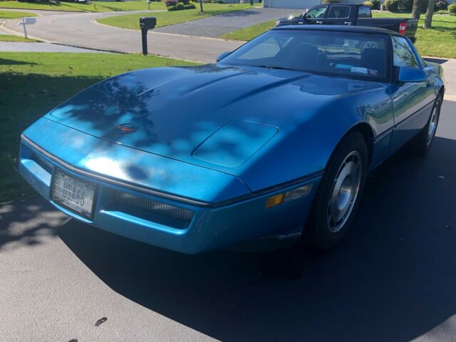 1987 Blue Chevrolet Corvette
