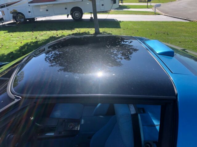 1987 Blue Chevrolet Corvette