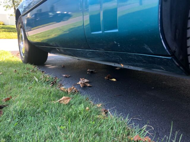 1987 Blue Chevrolet Corvette