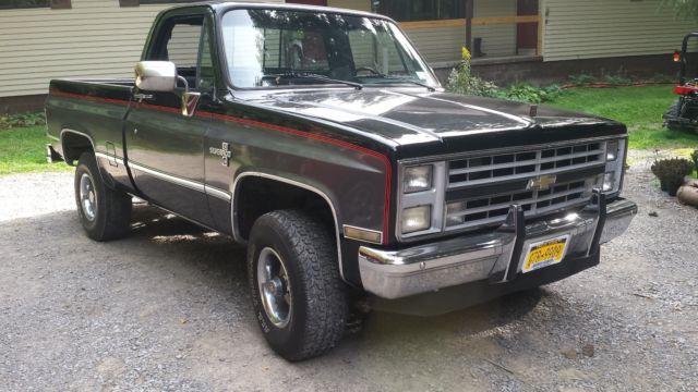 1987 Black Chevrolet C/K Pickup 1500 Standard Cab Pickup