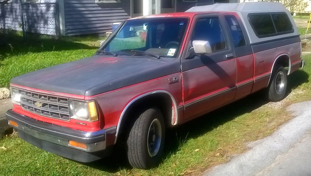 1987 Red and Gray Chevrolet S-10 Extended Cab Pickup
