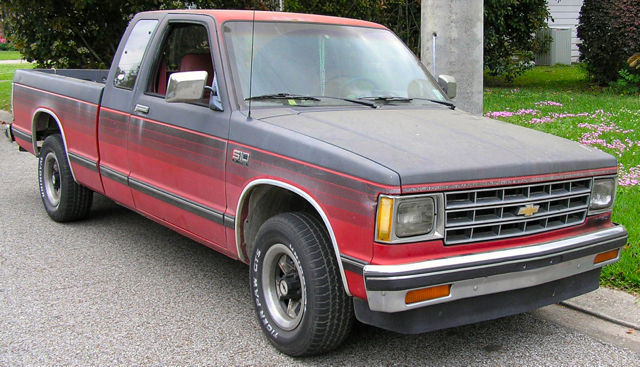 1987 Red and Gray Chevrolet S-10 Extended Cab Pickup