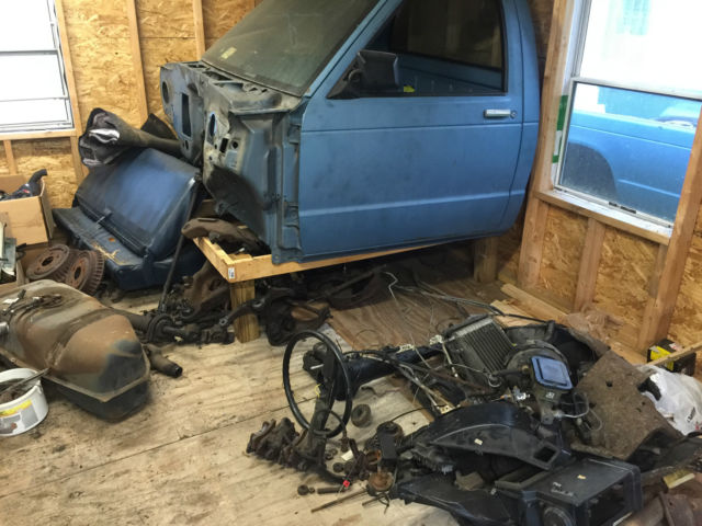 1987 Blue Chevrolet S-10 Standard Cab Pickup