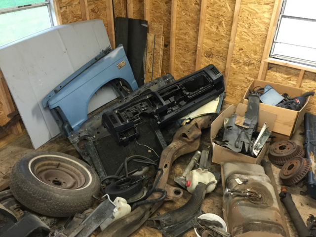 1987 Blue Chevrolet S-10 Standard Cab Pickup