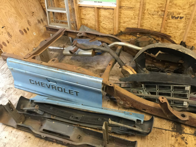 1987 Blue Chevrolet S-10 Standard Cab Pickup