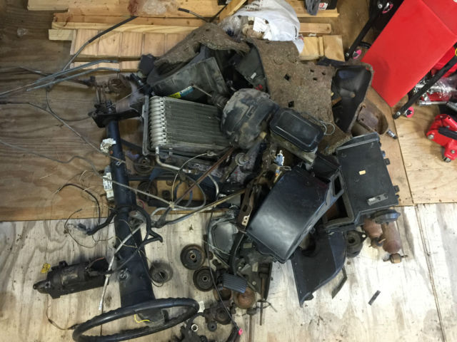 1987 Blue Chevrolet S-10 Standard Cab Pickup