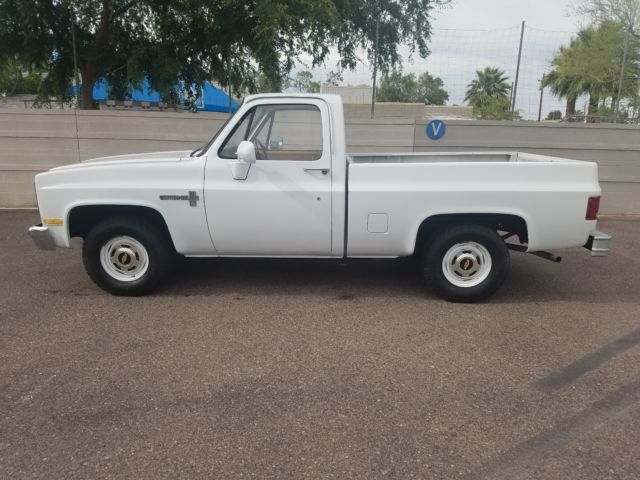 1987 White Chevrolet C-10 Short bed