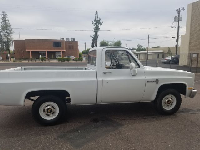 1987 White Chevrolet C-10 Short bed