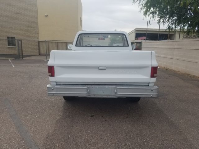 1987 White Chevrolet C-10 Short bed