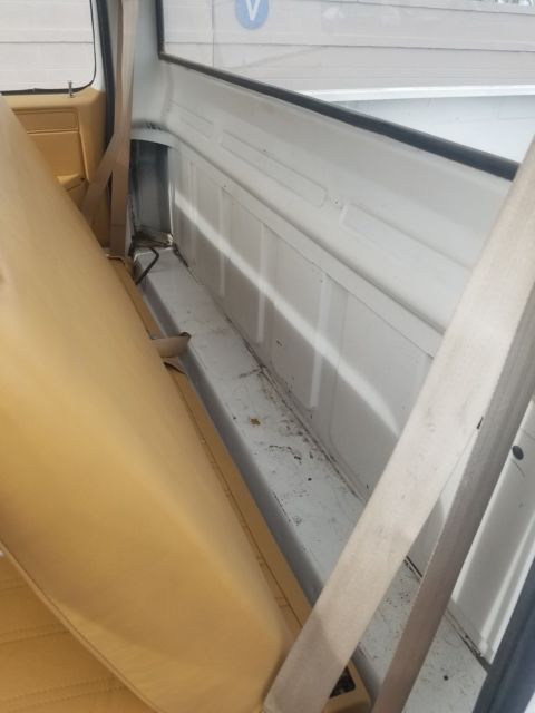 1987 White Chevrolet C-10 Short bed