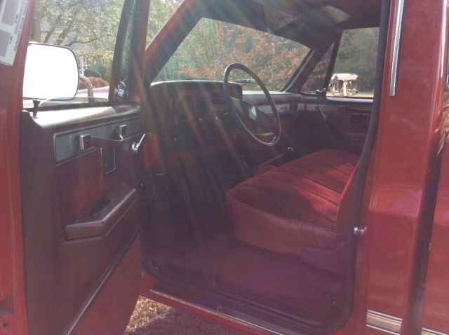 1987 Red Chevrolet C/K Pickup 1500 Standard Cab Pickup