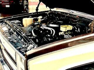 1987 BROWN BEIGE Chevrolet C-10 Crew Cab Pickup