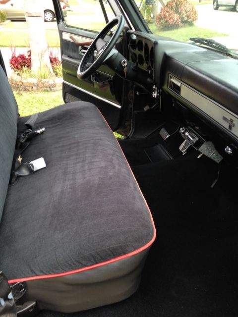 1987 Black Chevrolet C-10 Cab & Chassis
