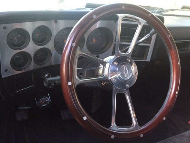 1987 Black Chevrolet Silverado 1500