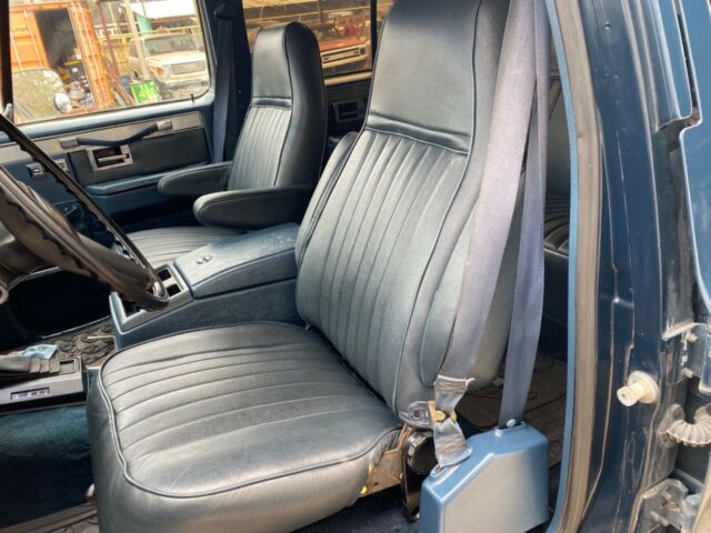 1987 Blue Chevrolet C/K Pickup 2500 Off-Road