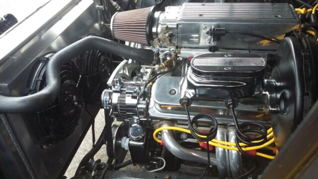 1987 Yellow Chevrolet C-10 Standard Cab Pickup