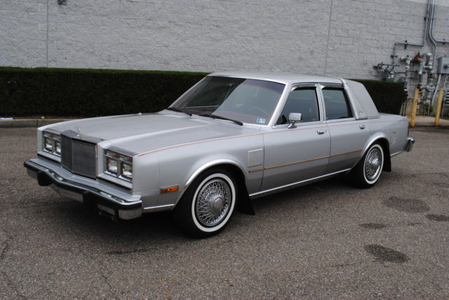 1987 Silver Chrysler Fifth Avenue