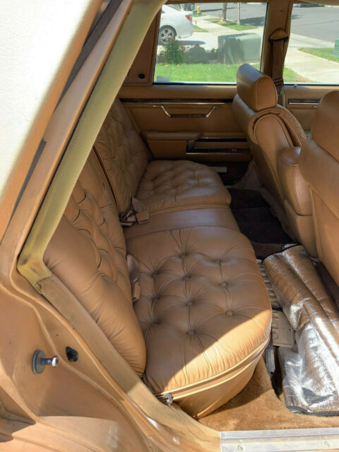 1987 Gold Chrysler 5th Avenue Sedan