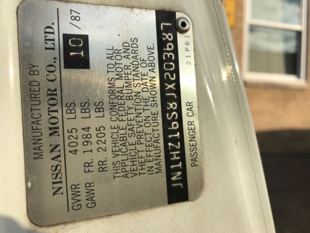 1987 White Nissan 300ZX Coupe