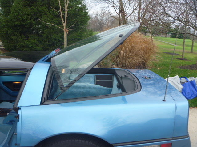 1987 Medium Blue Metallic (2OU) Chevrolet Corvette Coupe