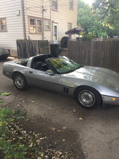 1987 Gray Chevrolet Corvette Coupe