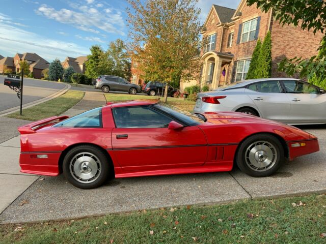 1987 Red Chevrolet Corvette