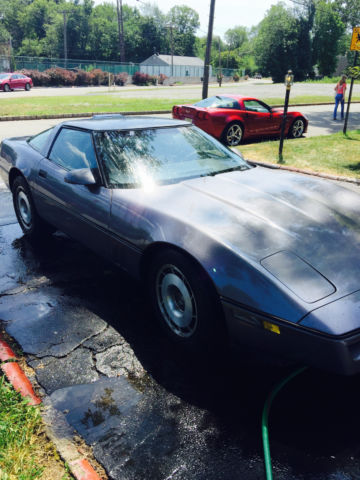1987 Silver Chevrolet Corvette