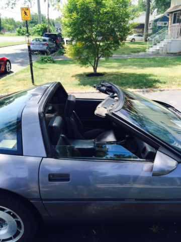 1987 Silver Chevrolet Corvette