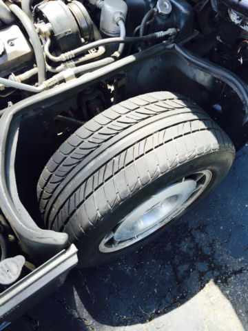 1987 Silver Chevrolet Corvette