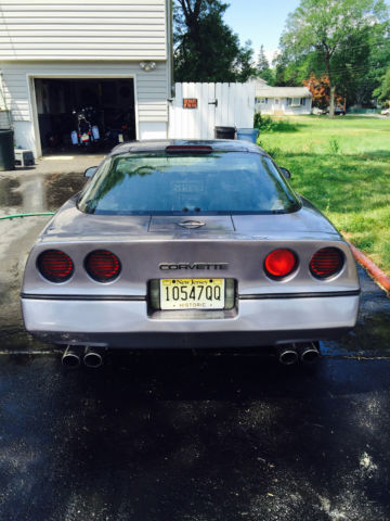 1987 Silver Chevrolet Corvette