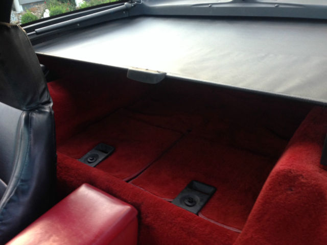 1987 White Chevrolet Corvette