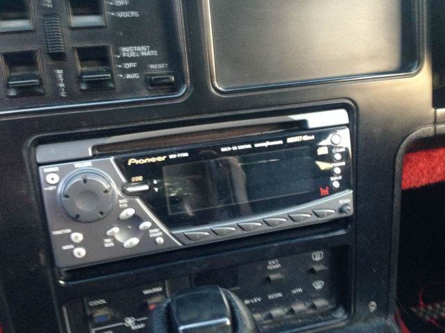 1987 White Chevrolet Corvette