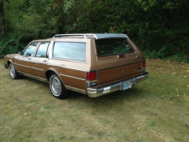 1988 Oldsmobile Custom Cruiser Wagon
