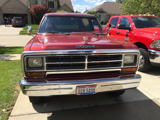 1987 Maroon Dodge Ramcharger SUV