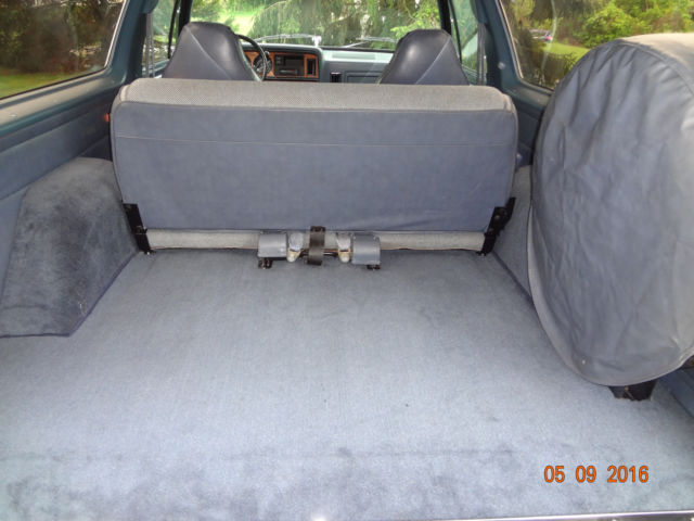 1987 Blue Dodge Ramcharger SUV