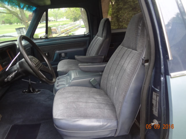 1987 Blue Dodge Ramcharger SUV