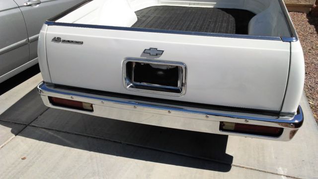 1987 White Chevrolet El Camino Coupe