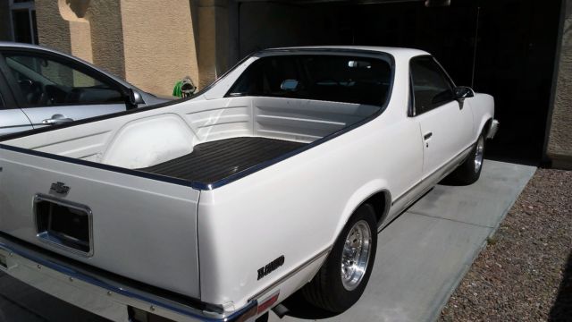1987 White Chevrolet El Camino Coupe