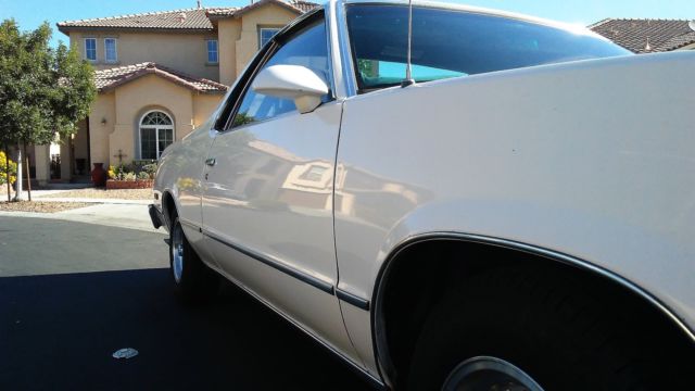 1987 White Chevrolet El Camino Coupe